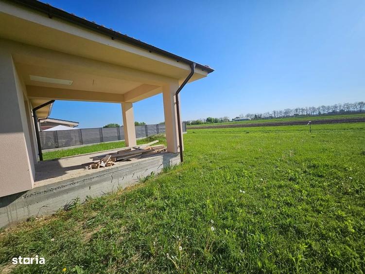 Casă cu 3 camere în Central