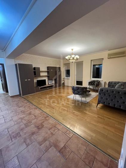 Apartament cu 3 camere, mobilat în Ștrand