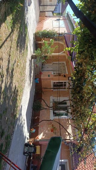 Casă cu 4 camere cu Teren 1959 Mp în Voivozi (Popești)