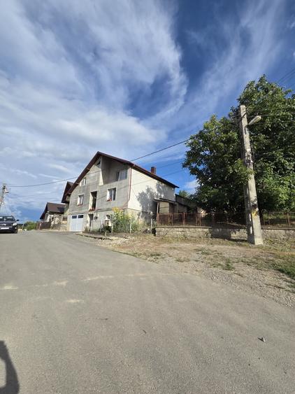 Casă cu 4 camere în Ocna Dejului