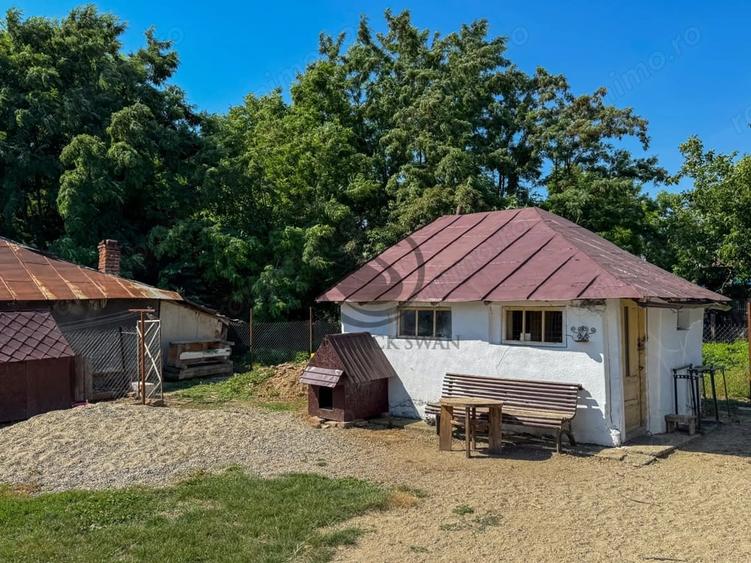 Casă cu 2 camere cu Teren 557 Mp în Gorgota