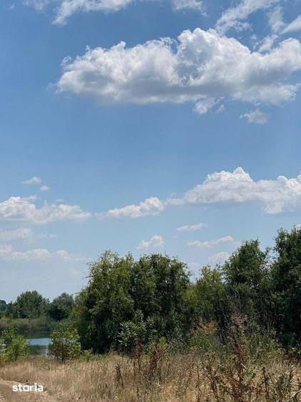 Teren de 1663 mp, în Ulmi