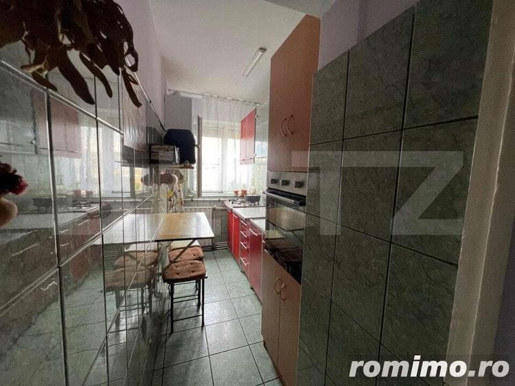 Apartament cu 2 camere semidecomandat în 14 Mai