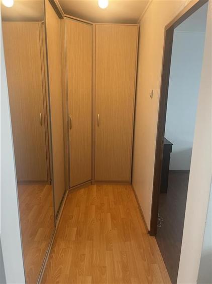 Apartament cu 2 camere semidecomandat, mobilat în Barbu Văcărescu