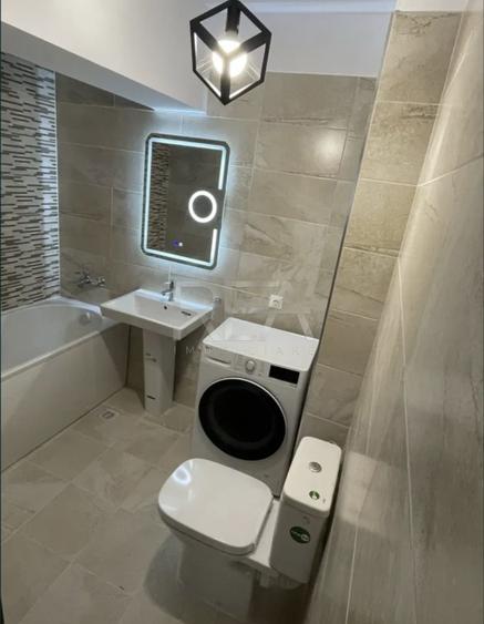 Apartament cu 3 camere decomandat, mobilat în Drumul Taberei
