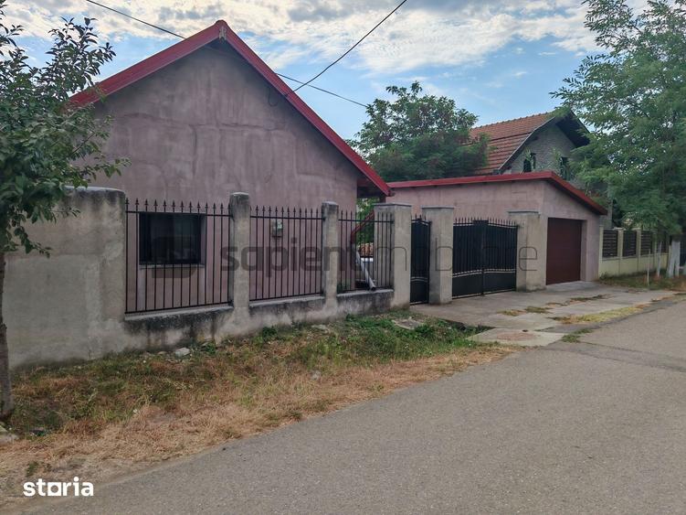 Casă cu 3 camere cu Teren 1000 Mp în Biharia