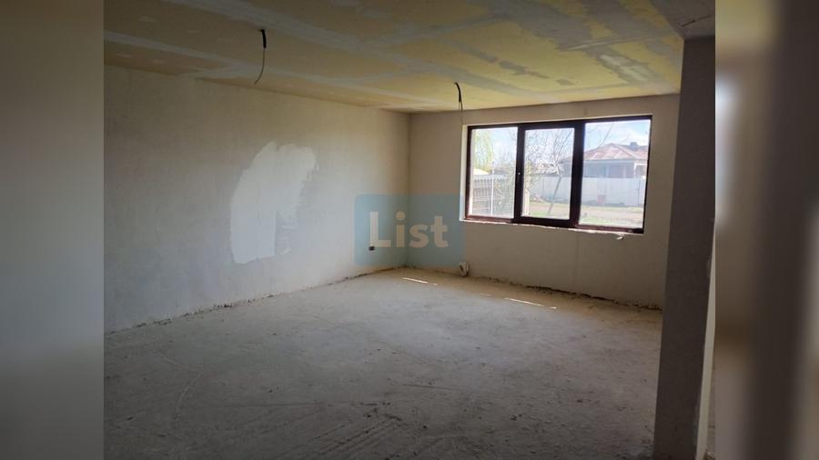 Casă individuală cu 7 camere cu Teren 1004 Mp în Vasile Alecsandri