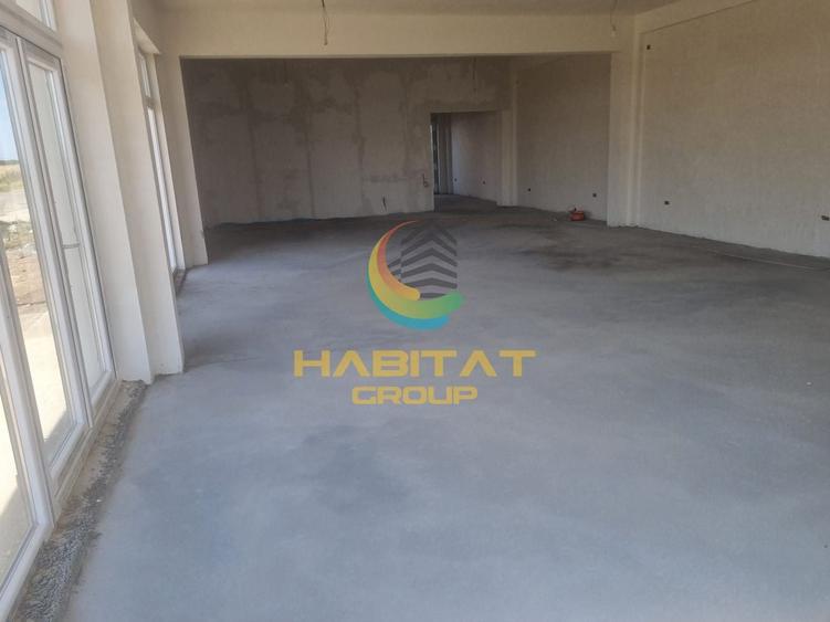 Apartament cu 3 camere decomandat în Metalurgiei