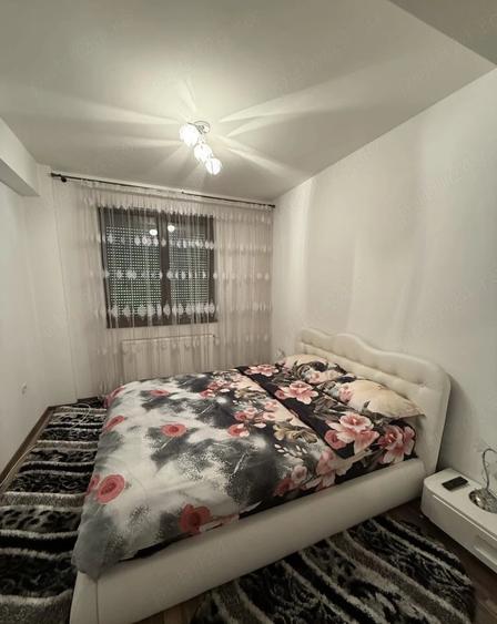 Apartament cu 3 camere decomandat în Negru Vodă