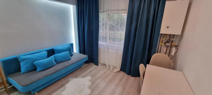 Garsonieră decomandată în Plopilor