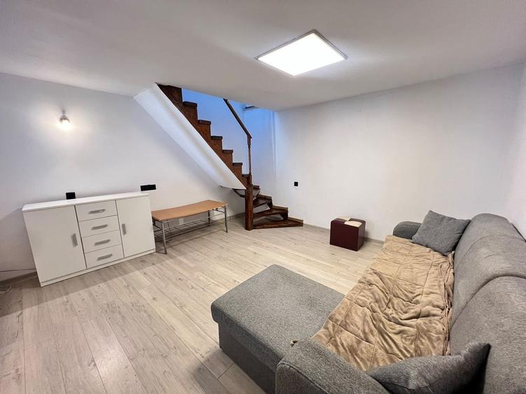 Casă individuală cu 3 camere cu Canalizare în Dâmbul Rotund