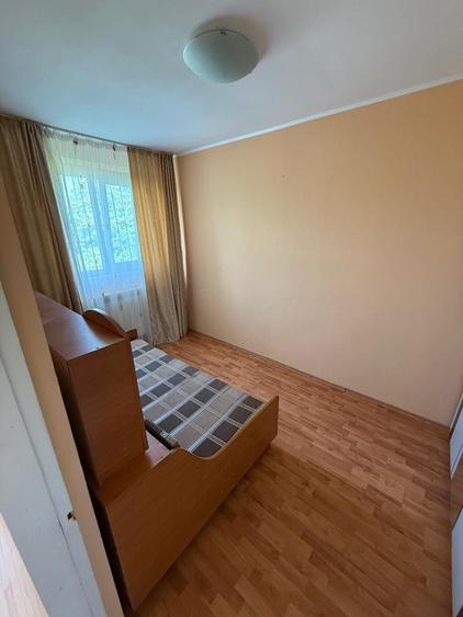 Apartament de vanzare - 4
