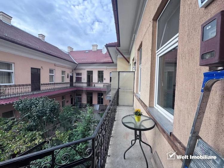 Apartament cu 3 camere semidecomandat în Central