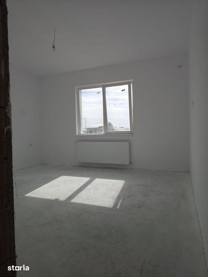 Casă cu 3 camere cu Teren 500 Mp în Tărtășești