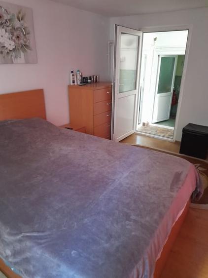 Casă individuală cu 2 camere cu Teren 1800 Mp în Cornița