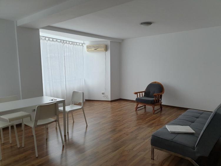 Apartament cu 2 camere decomandat, mobilat în Bucureștii Noi