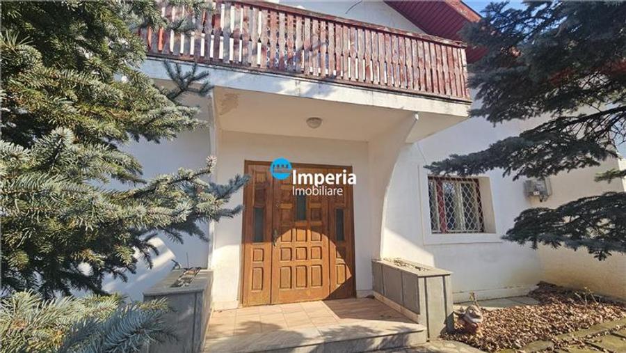 Casă individuală cu 4 camere cu Canalizare în Bucium
