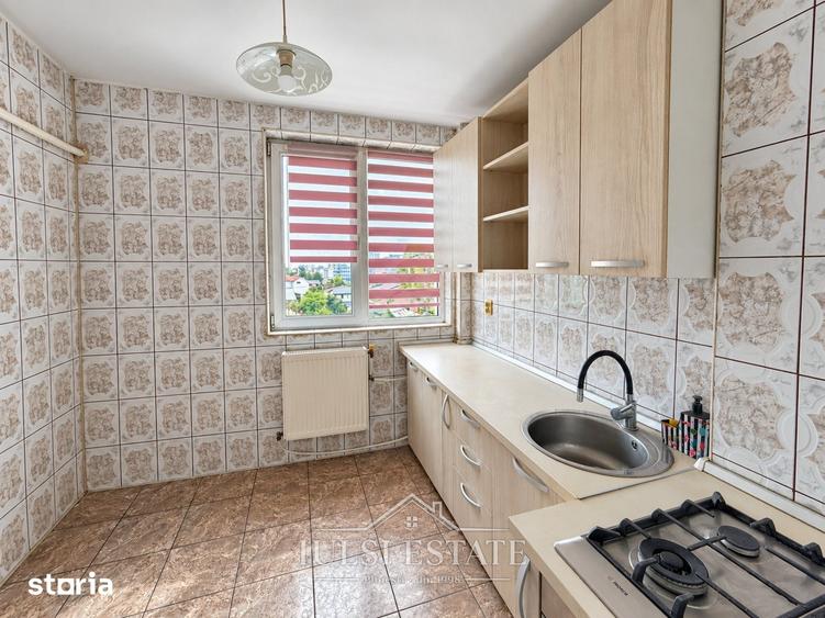Apartament cu 3 camere decomandat în Andrei Mureșanu