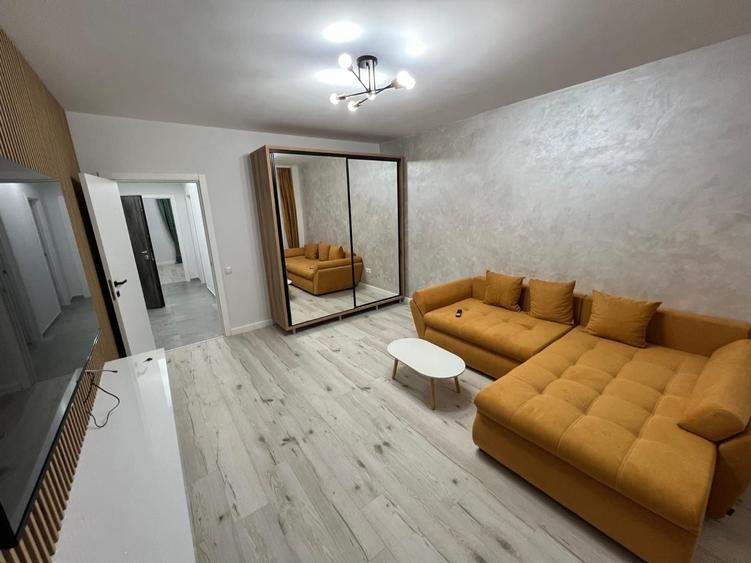 Apartament cu 2 camere decomandat în Exterior Vest