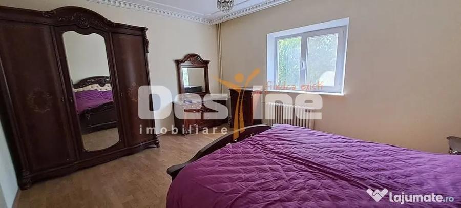 Casă cu 14 camere cu Teren 4000 Mp în Central