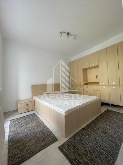 Apartament cu 2 camere semidecomandat, mobilat în Dacia