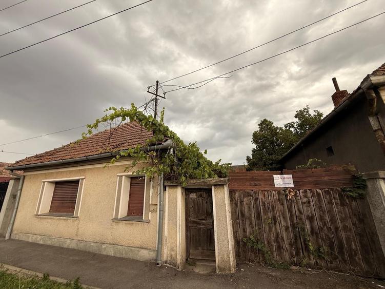 Casă cu 2 camere în Oșorhei