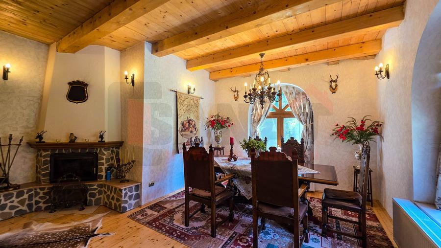 Casă cu 5 camere cu Teren 3000 Mp în Avrig
