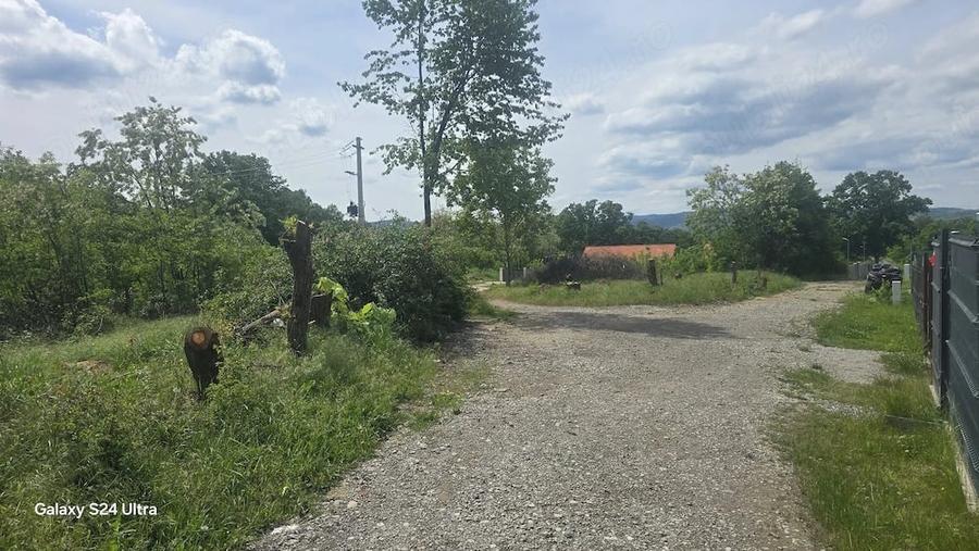 Teren de 1665 mp, în Central
