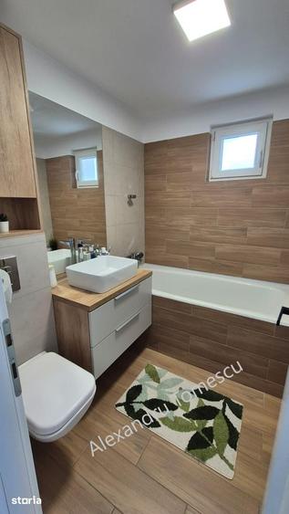 Apartament cu 3 camere semidecomandat în Vitan