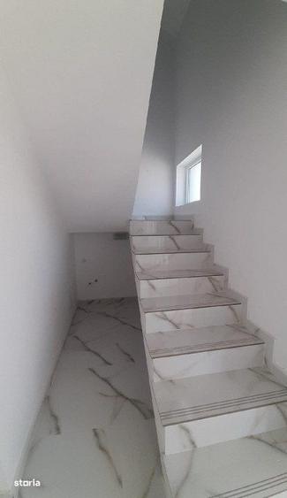 Casă cu 4 camere în Vârteju