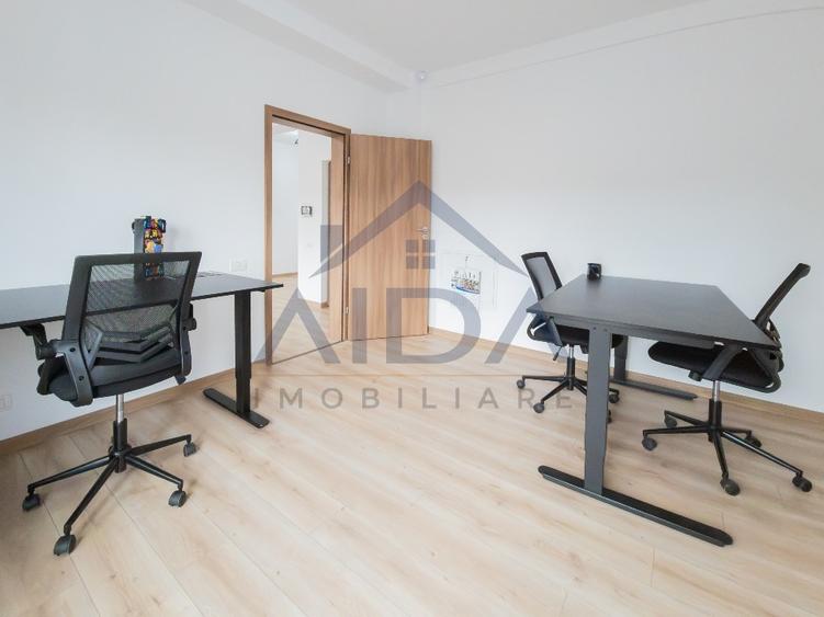 Birou, de 100 mp, în Complex Studențesc