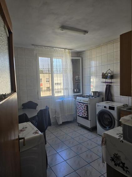 Apartament cu 2 camere decomandat în Drumul Găzarului