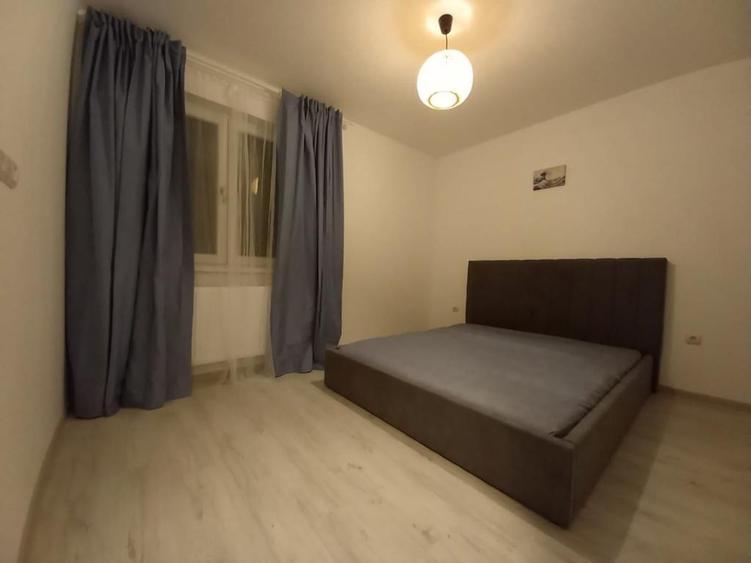 Apartament cu 3 camere decomandat în Berceni