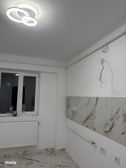 Apartament cu 4 camere decomandat în Exterior Vest
