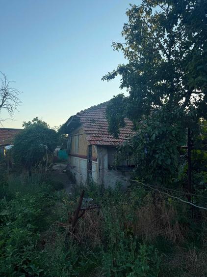 Casă cu 4 camere în Fântânele