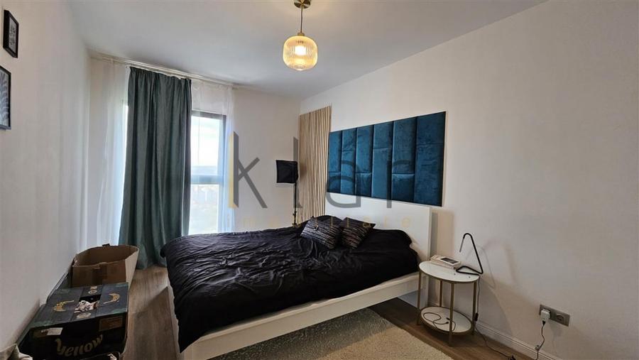 Apartament cu 3 camere semidecomandat, mobilat în Zorilor