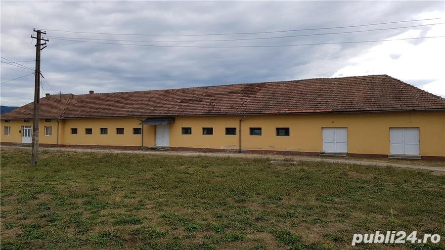 Spațiu comercial, de 600 mp, în Rișca