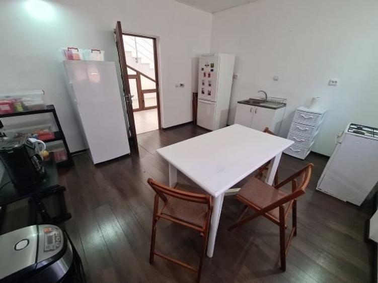 Casă individuală cu 4 camere cu Garaj în Călan