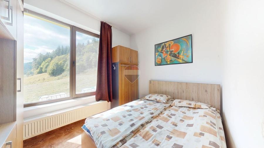 Casă individuală cu 15 camere cu Teren 4000 Mp în Sud-Est