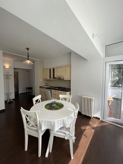Apartament cu 2 camere semidecomandat în Matei Voievod