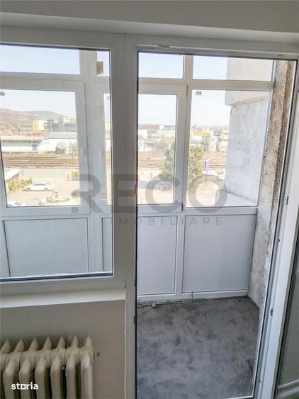 Garsonieră decomandată în Central