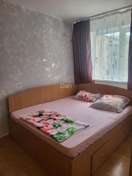Vand apartament 2 camere!
