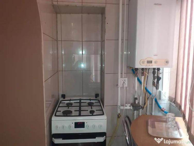 Inchiriez apartament 2 camere central - 6