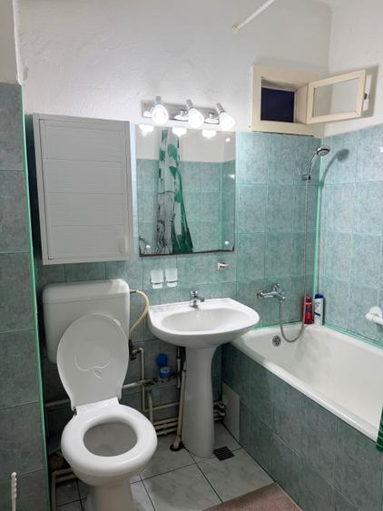 Apartament cu 4 camere decomandat în Ultracentral