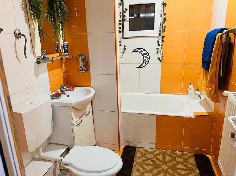 Apartament cu 2 camere decomandat în 1 Mai