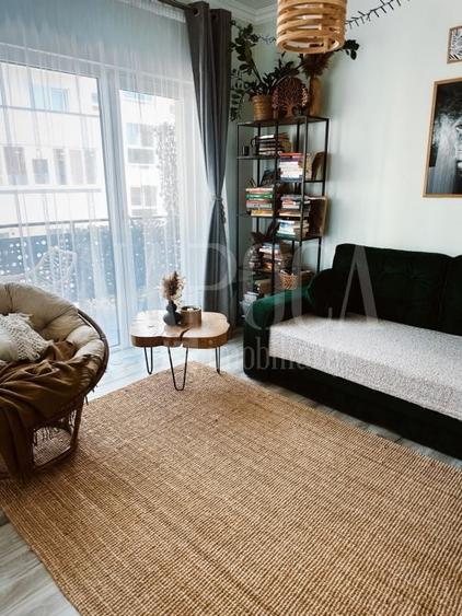 Apartament cu 3 camere decomandat în Florești