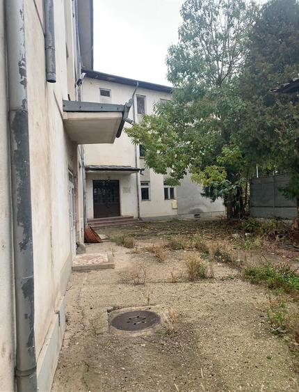 Spațiu industrial, de 920 mp, în Afumați