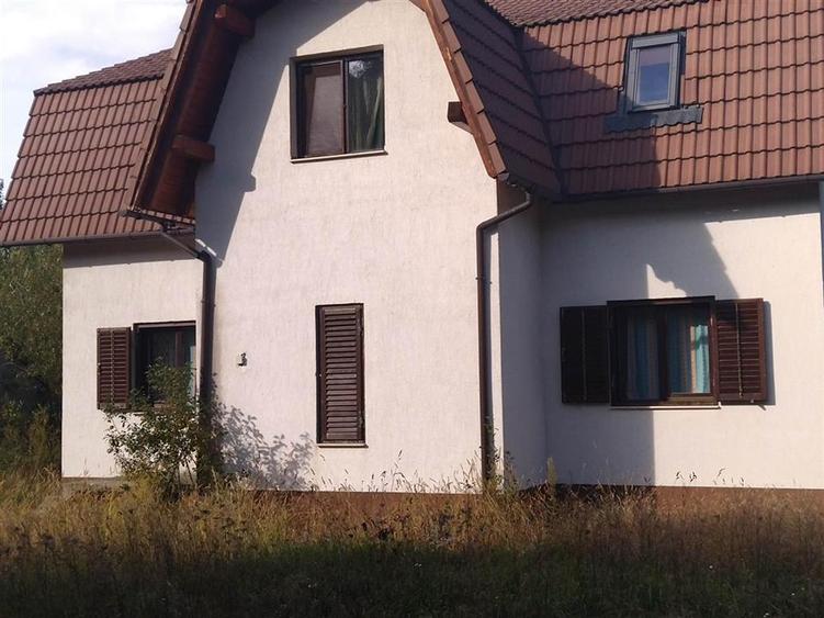 Casă individuală cu 4 camere cu Teren 1200 Mp în Dejani