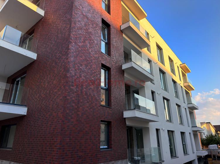 Apartament cu 2 camere decomandat în 1 Decembrie 1918