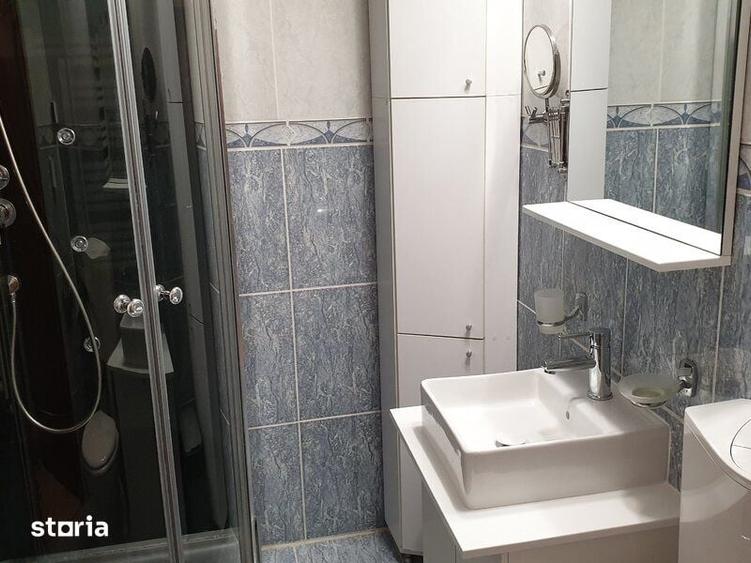 Apartament cu 3 camere decomandat în Gara de Nord